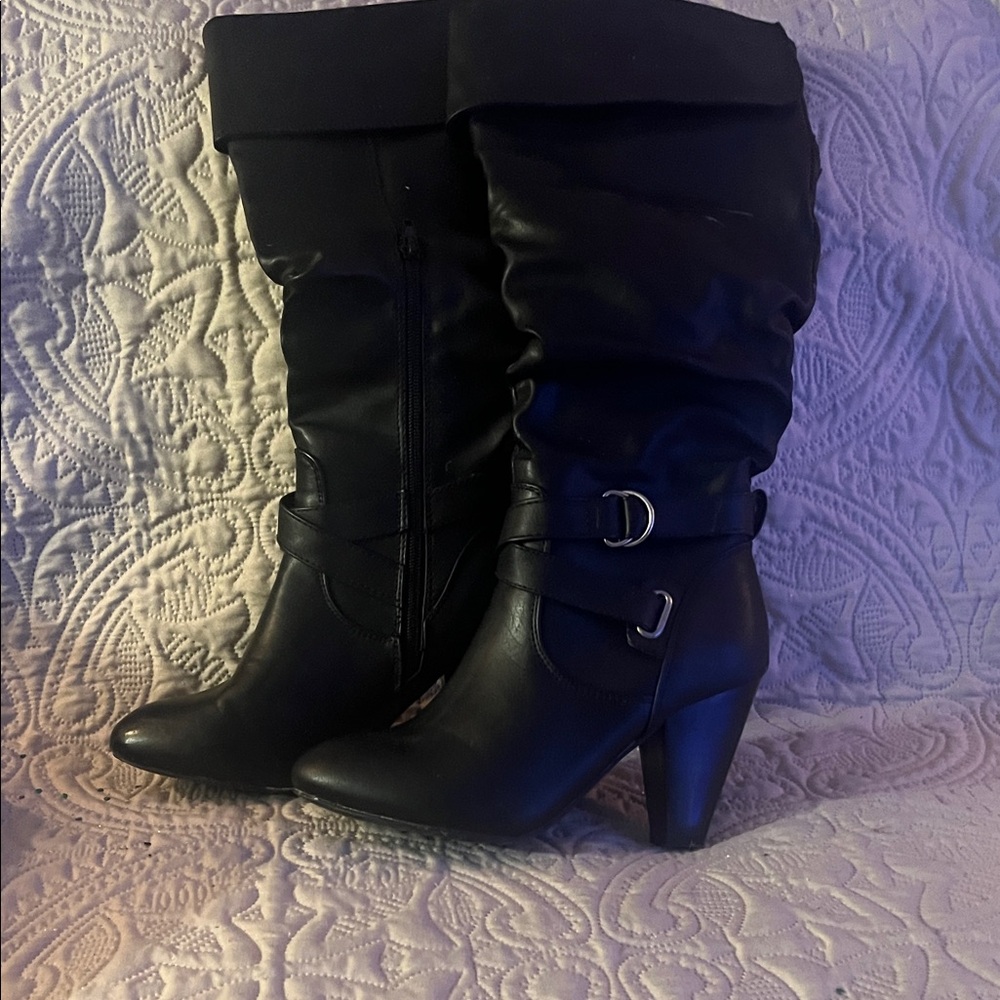 Elegant Black Heeled Boots for Women